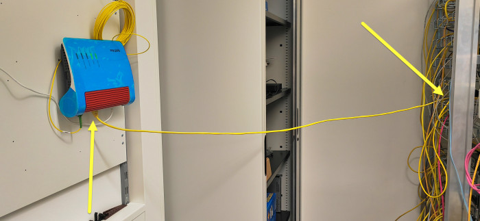 Im Glasfaser-Testlabor von M-net (Bild: Harald Karcher)